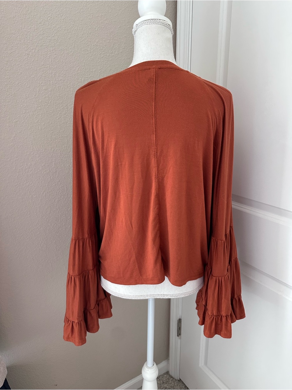 Rust Bell Sleeve Top - Picture 4 of 9